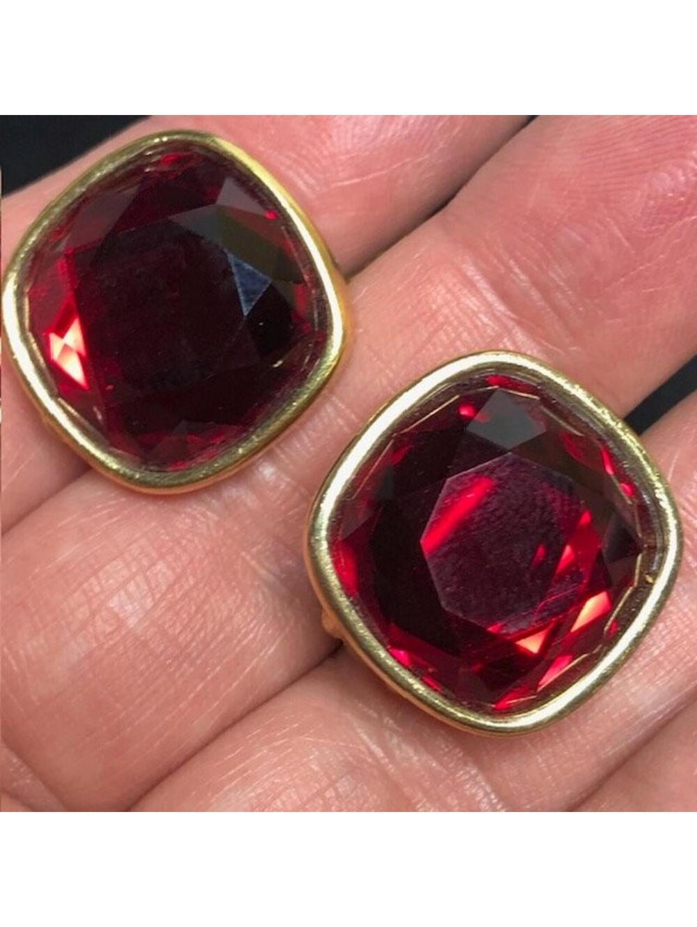 9220 Vintage Swarovski SAL Clip On Earrings 80s 1980s RED Crystal Gold Tone
